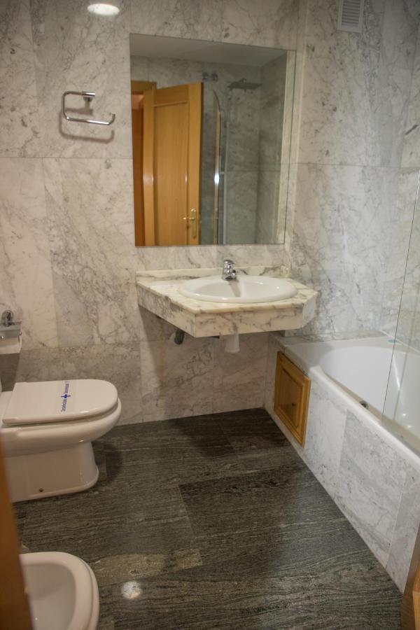 Ap Plaza La Hispanidad Apartment *